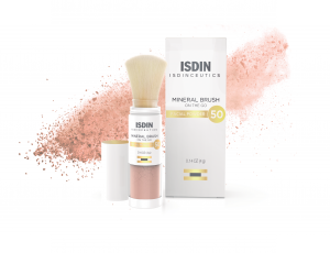 ISDIN Mineral Brush 50 with powder